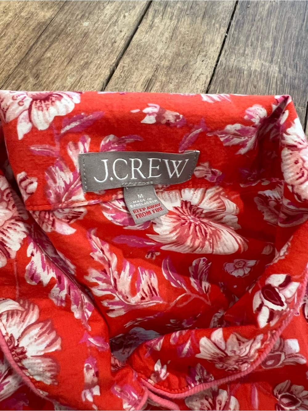 J. Crew Pajamas Medium
Long-sleeve cotton poplin pajama set in poppy fields. - Picture 3 of 11